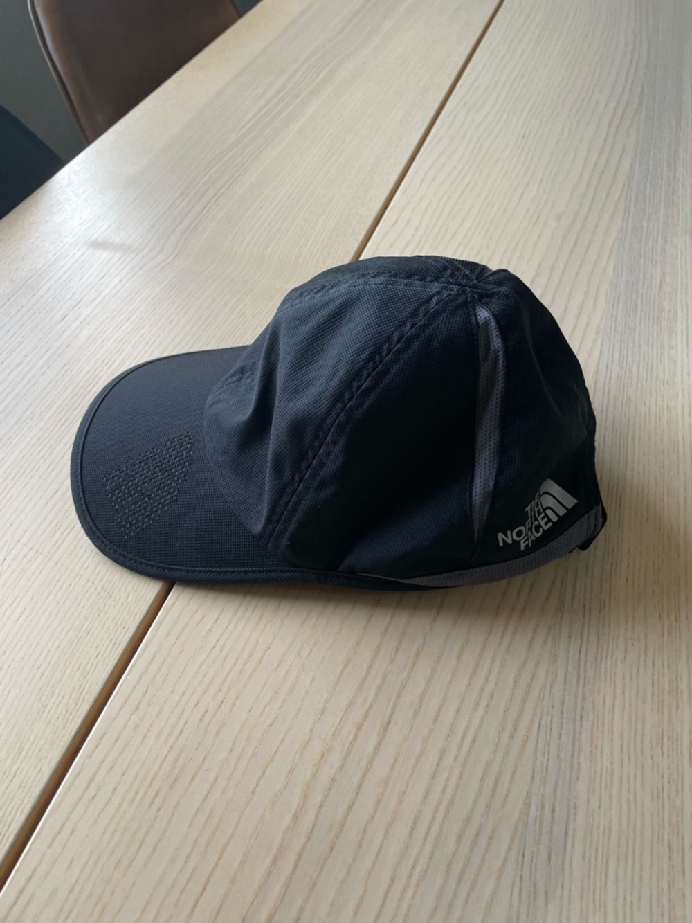 The North Face Black Lightweight Performance Cap unisex North Face hat